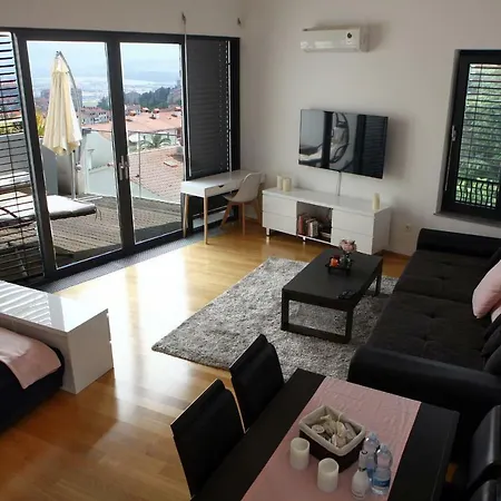 아파트 Elite Nokturno Sea-view Studio Nik